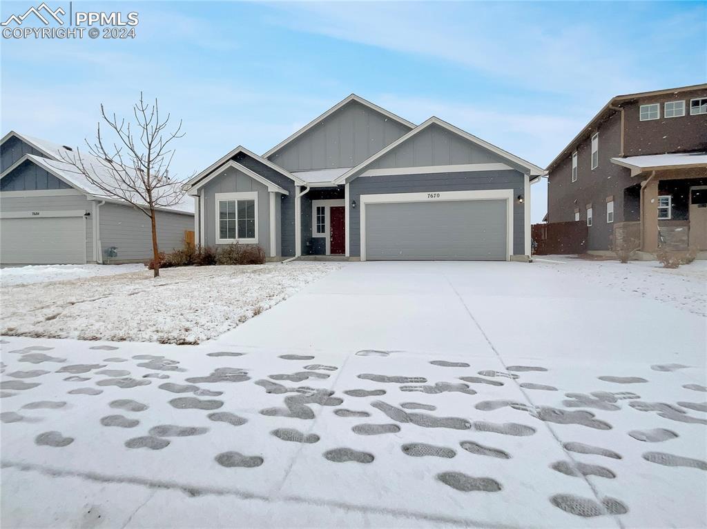 7670 Peachleaf Dr., Colorado Springs, CO 80925