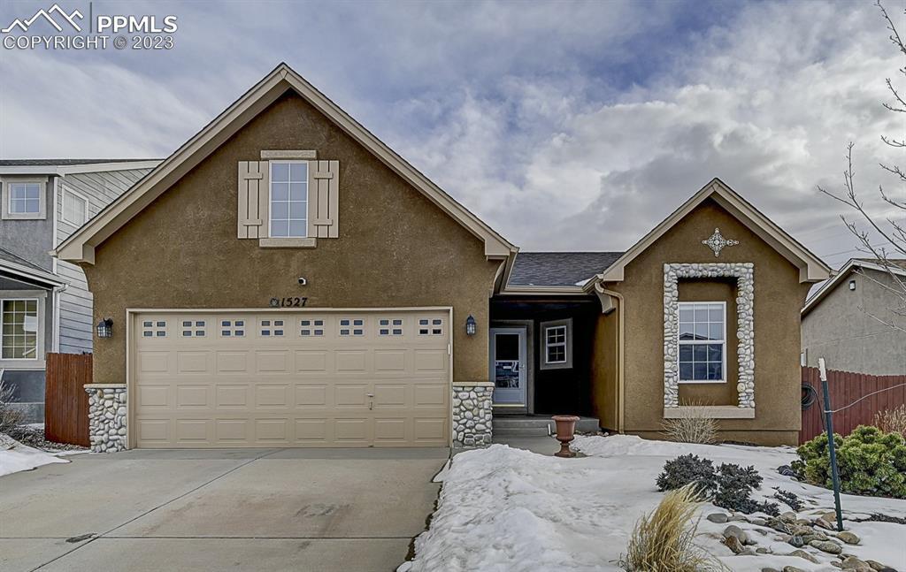 1527 Woodpark Dr., Colorado Springs, CO 80951