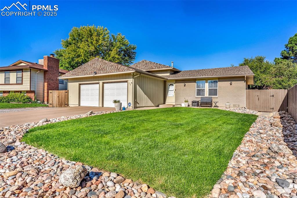 17 Archway Ln., Pueblo, CO 81005