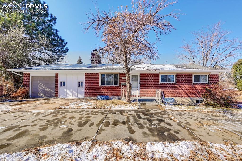 204 S Circle Dr., Colorado Springs, CO 80910