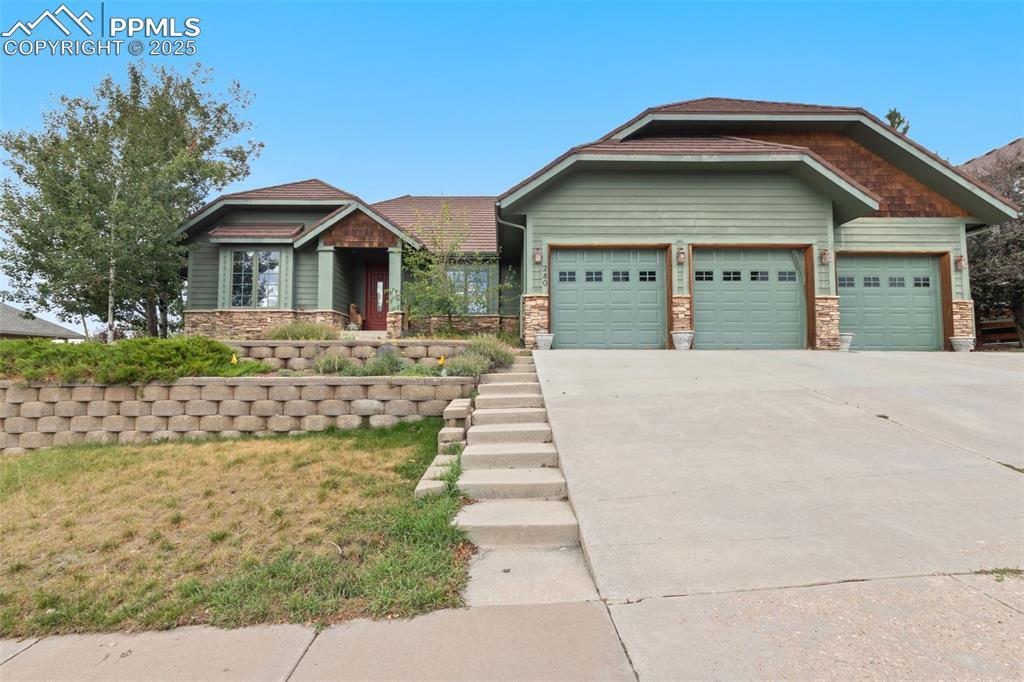 280 Saber Creek Dr., Monument, CO 80132