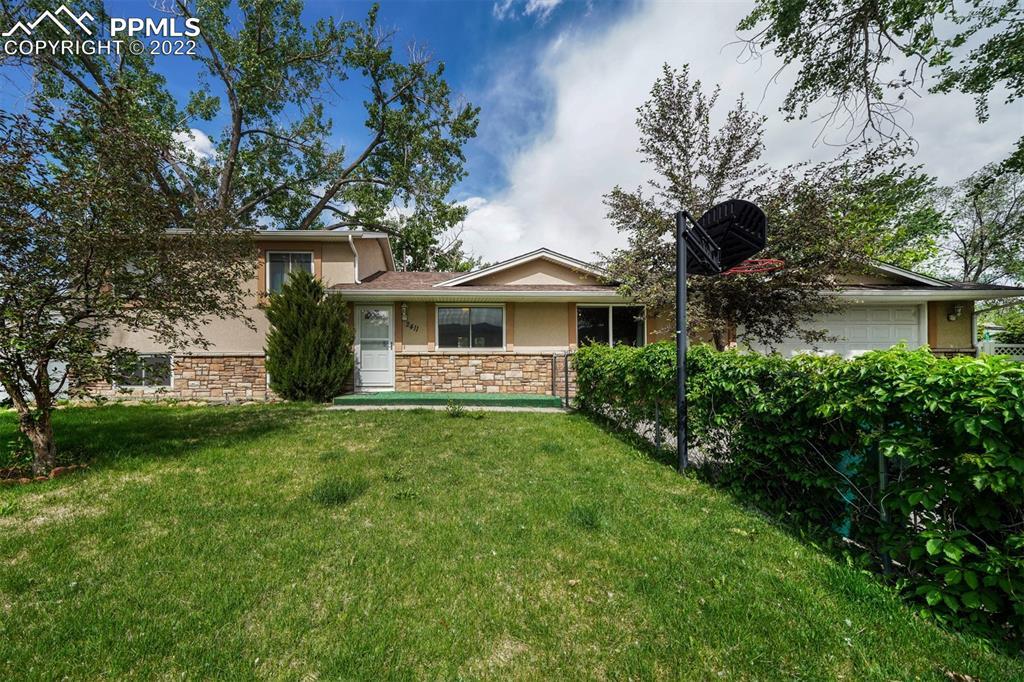 2411 Barkman Dr., Colorado Springs, CO 80916