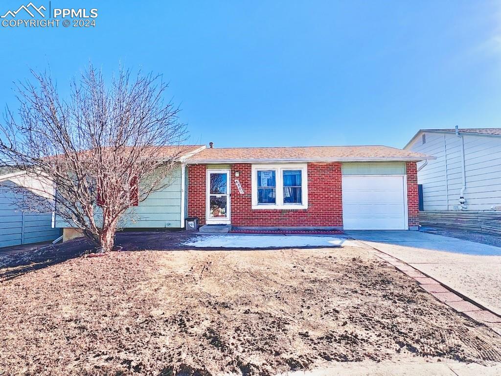 6805 Parkridge Ct., Colorado Springs, CO 80915