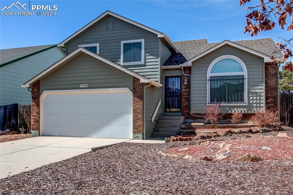 7940 Sangor Dr., Colorado Springs, CO 80920