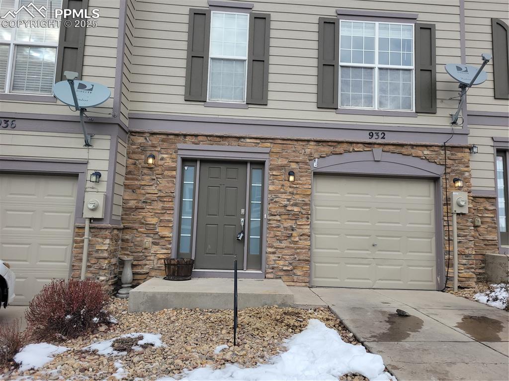 932 Burning Bush Point, Monument, CO 80132