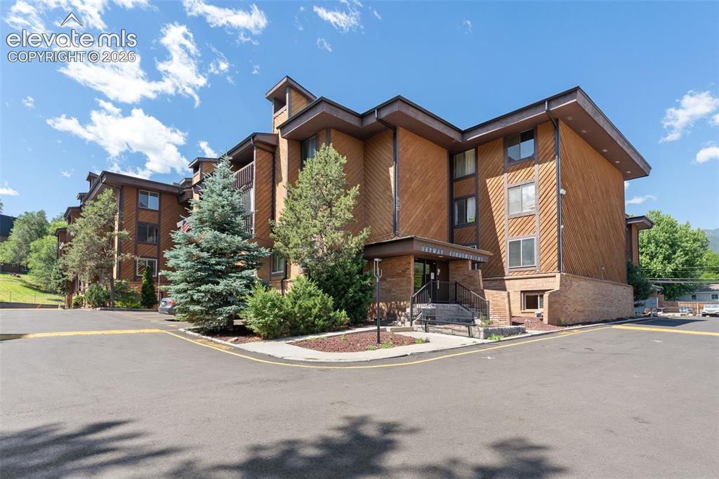 935 Saturn Dr. #117, Colorado Springs, CO 80905