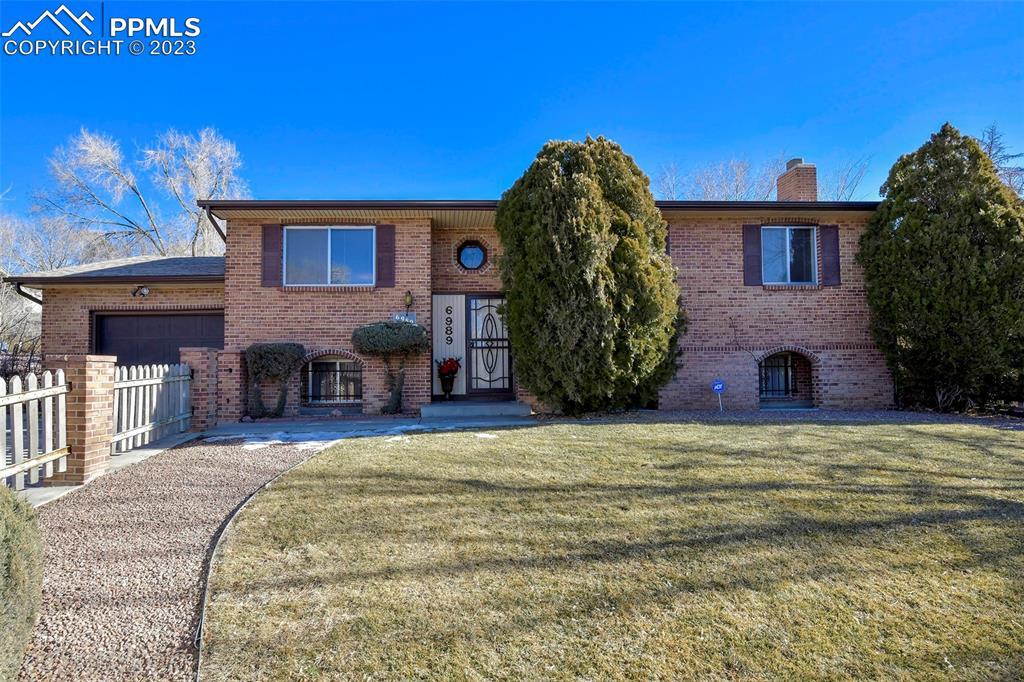 6989 Metropolitan St., Colorado Springs, CO 80911