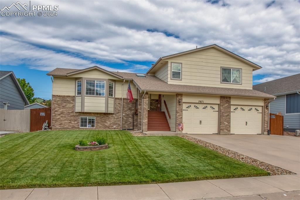 7871 Hidden Pine Dr., Colorado Springs, CO 80925