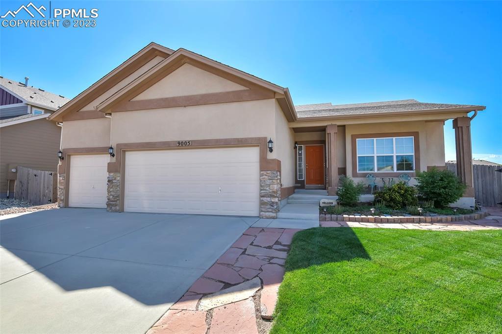 9005 Canary Cir., Colorado Springs, CO 80908