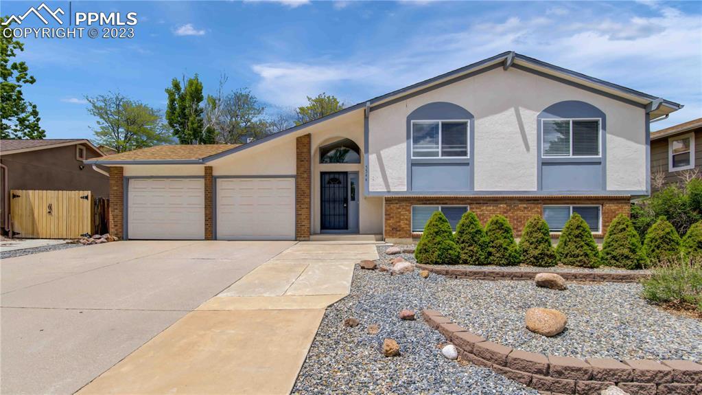 5544 Gunshot Pass Dr., Colorado Springs, CO 80917