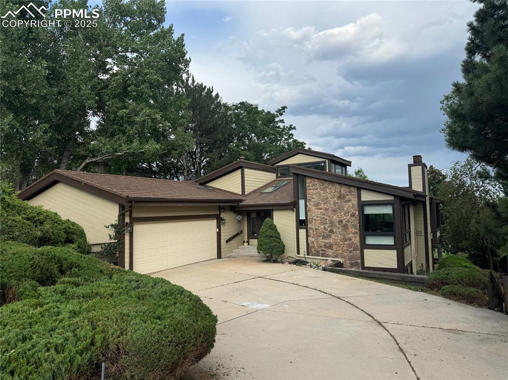 3335 Clubview Ter., Colorado Springs, CO 80906