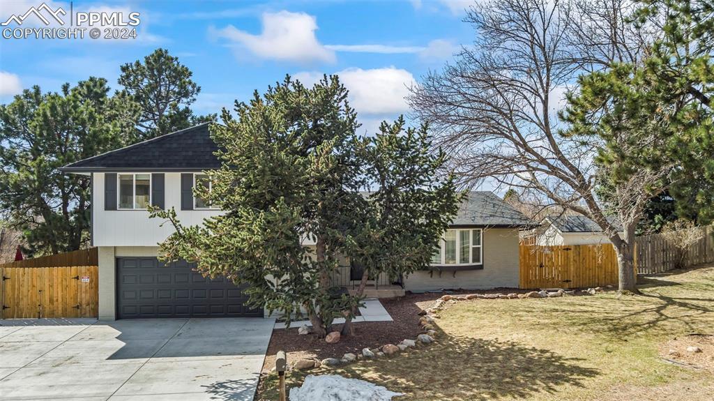 2760 Inspiration Dr., Colorado Springs, CO 80917