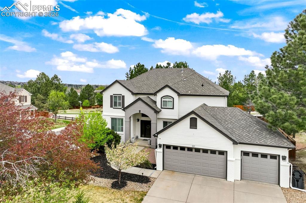 327 Ingleton Ct., Castle Pines, CO 80108