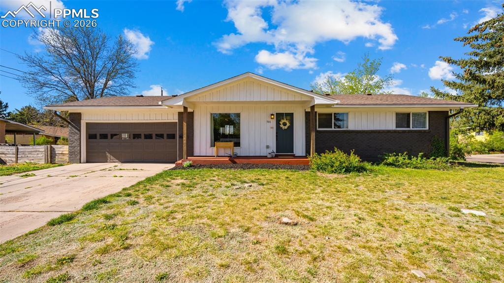701 Del Brook Dr., Colorado Springs, CO 80911