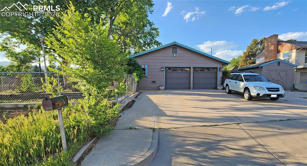 1830 Pejn Ave., Colorado Springs, CO 80904