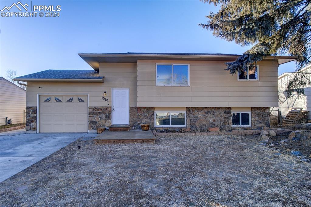 1060 Peterson Rd., Colorado Springs, CO 80915