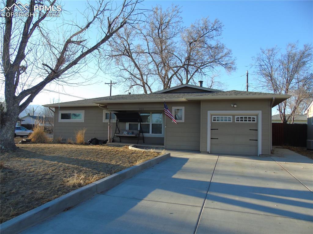 100 Larch Dr., Colorado Springs, CO 80911