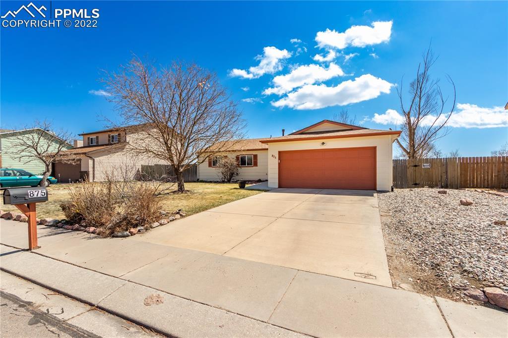 875 Crosstrail Dr., Colorado Springs, CO 80906