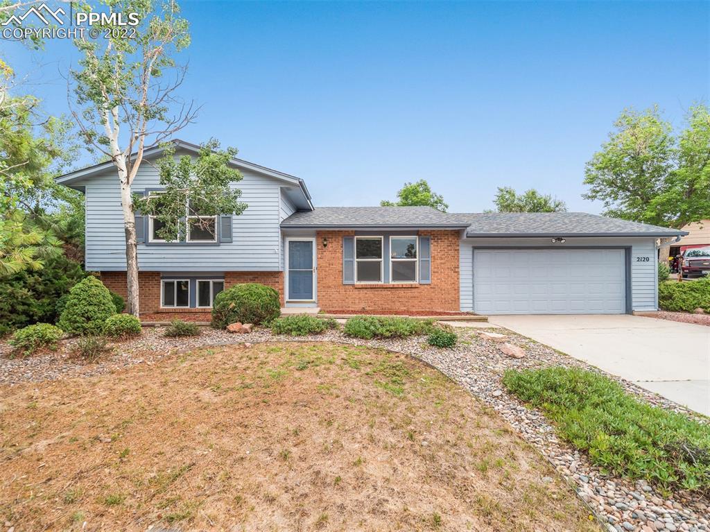 2120 Rusty Hinge Dr., Colorado Springs, CO 80920