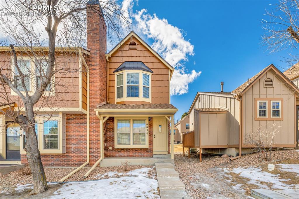 6816 Overland Dr., Colorado Springs, CO 80919