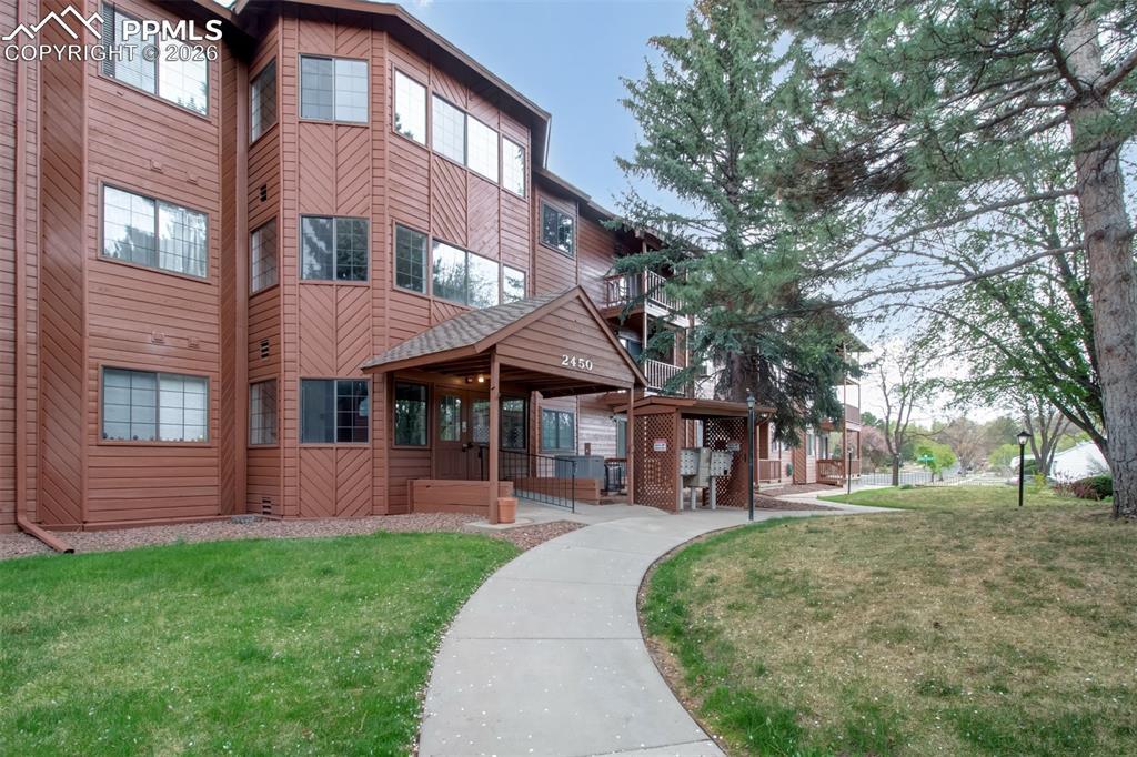 2450 Palmer Park Blvd. #302, Colorado Springs, CO 80909
