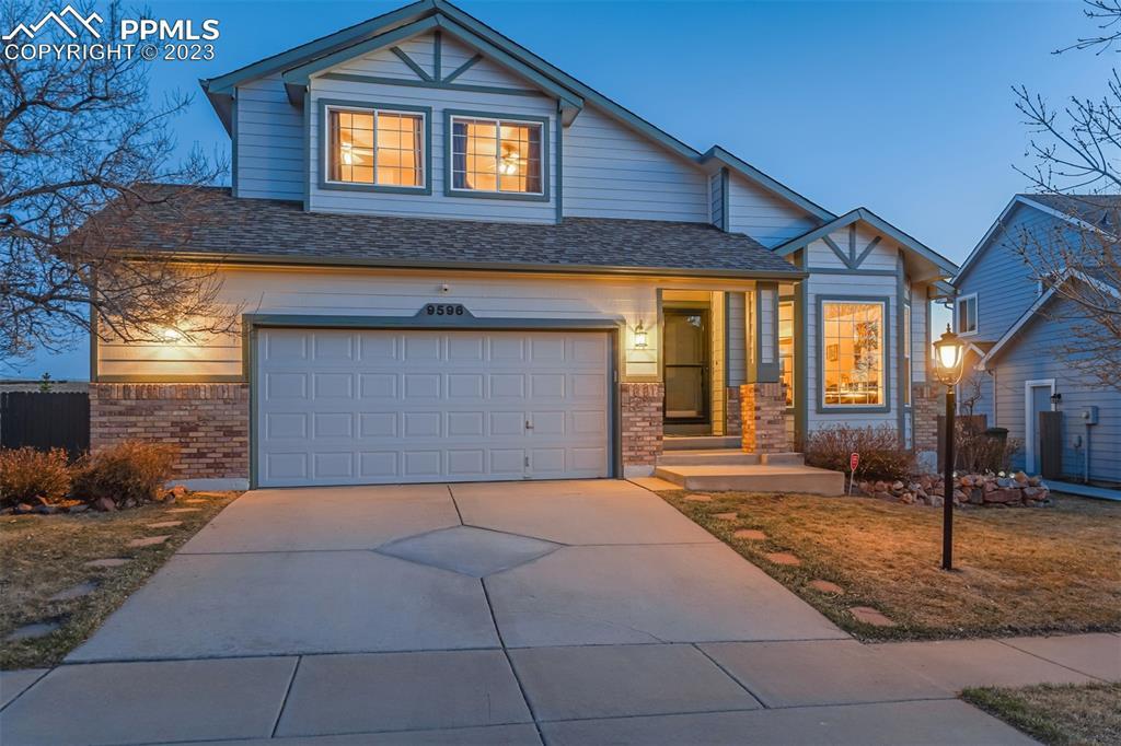 9596 Stoneglen Dr., Colorado Springs, CO 80920