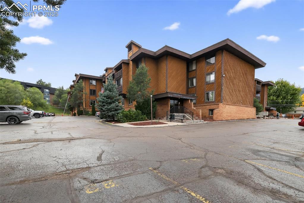935 Saturn Dr. #123, Colorado Springs, CO 80905