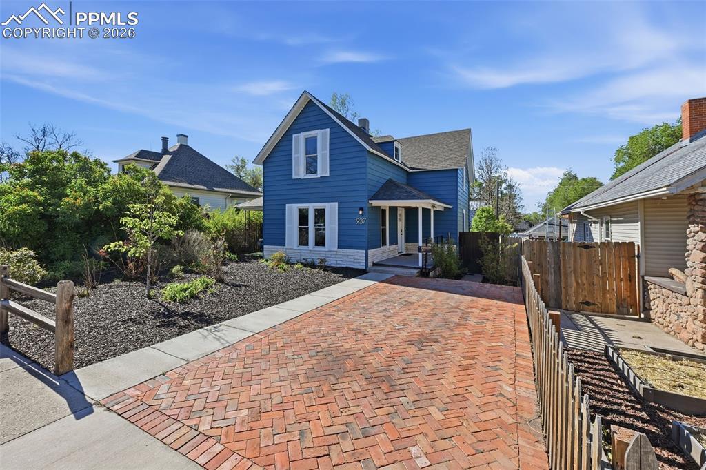 937 E Costilla St., Colorado Springs, CO 80903