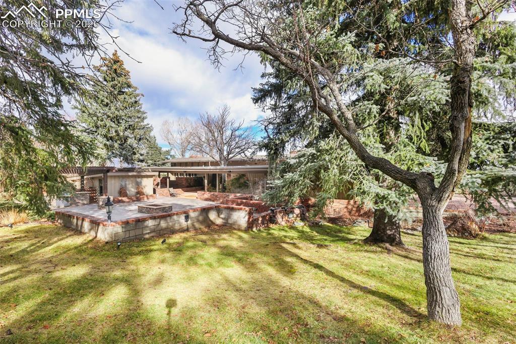 2 Penrose Ln., Colorado Springs, CO 80906
