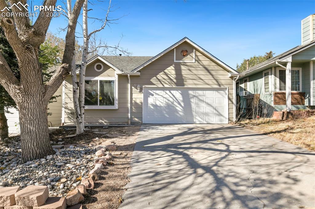 6560 Lonsdale Dr., Colorado Springs, CO 80915