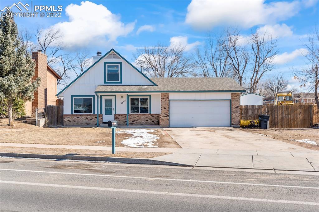 1545 Jet Wing Dr., Colorado Springs, CO 80916