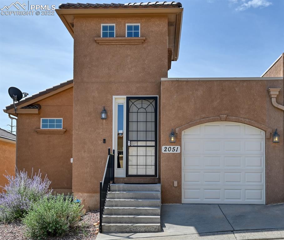 2051 Cheyenne Summer View, Colorado Springs, CO 80904