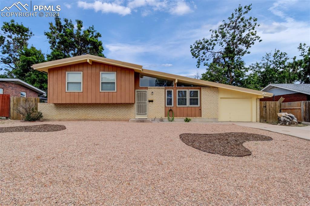 103 Dartmouth St., Colorado Springs, CO 80911