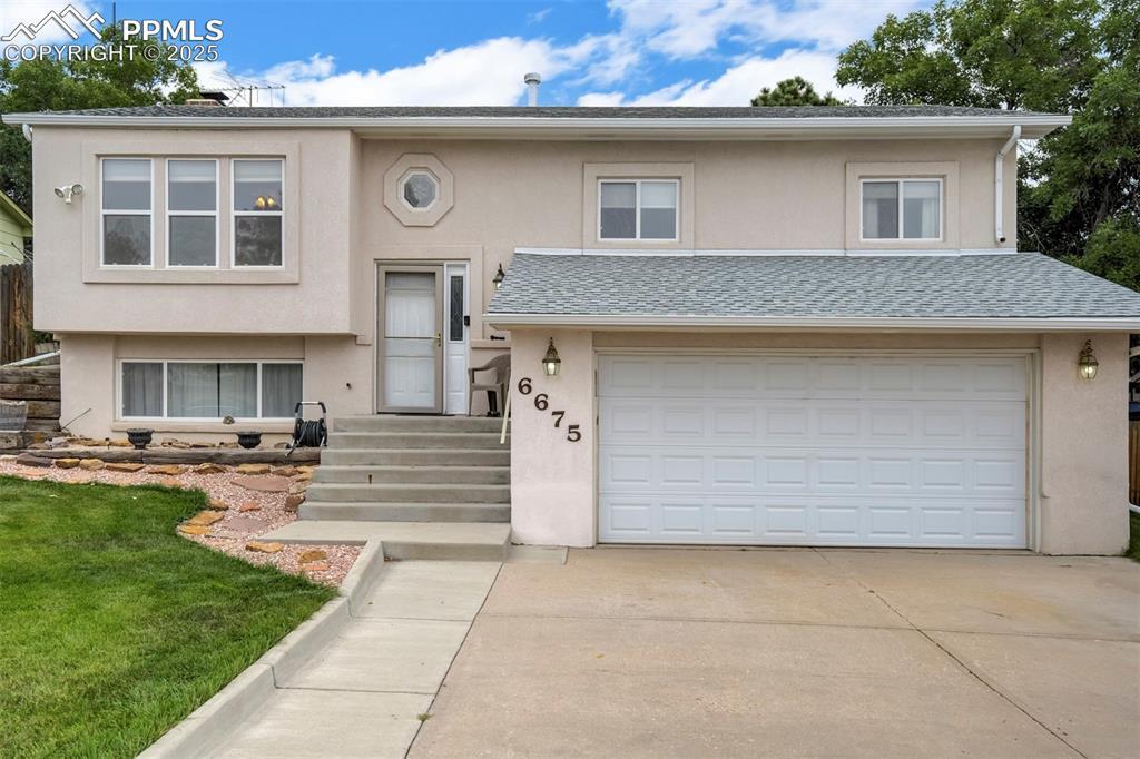 6675 Lange Cir., Colorado Springs, CO 80918