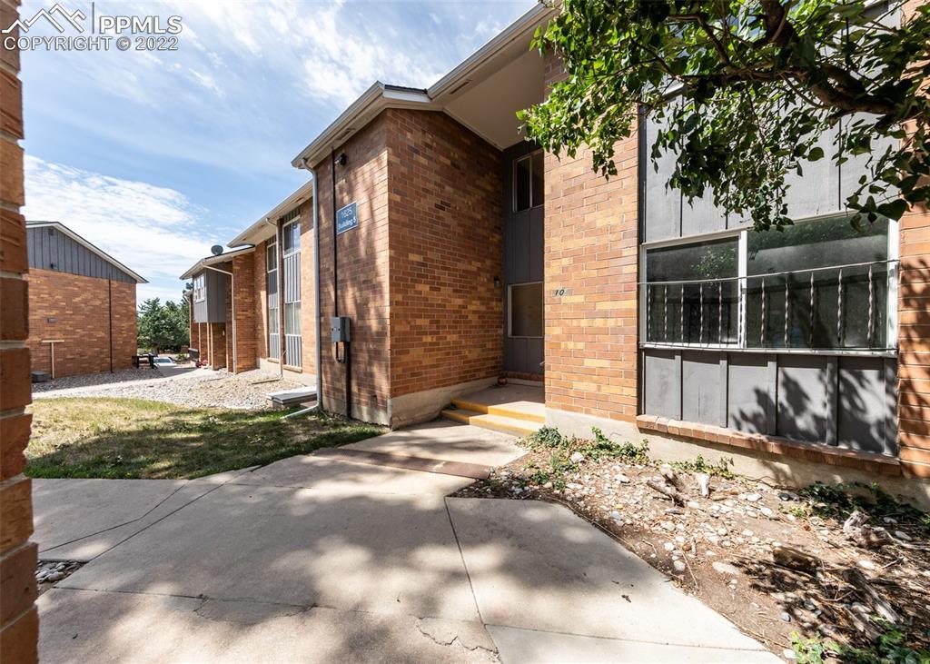 1625 N Murray Blvd. #104, Colorado Springs, CO 80915