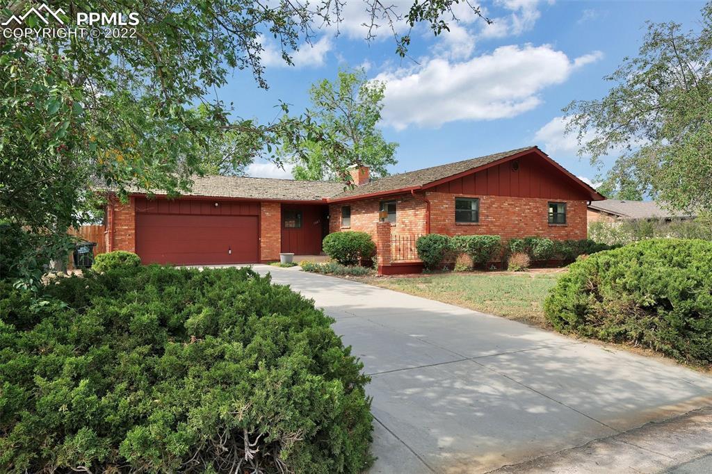 1607 Columbine Pl., Colorado Springs, CO 80907