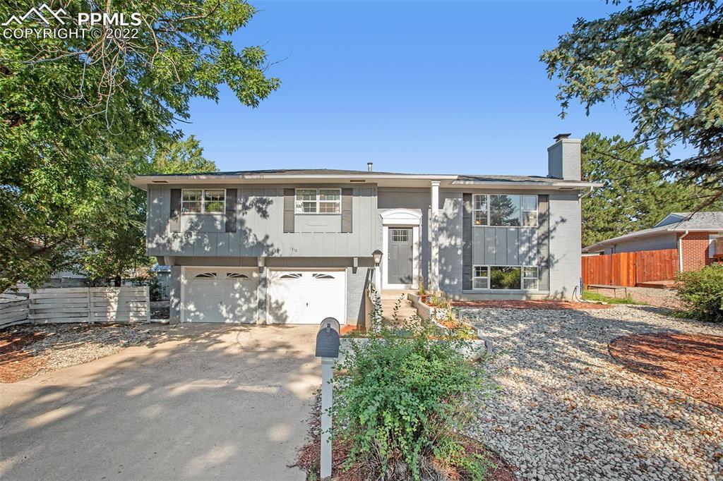 1518 Mckay Way, Colorado Springs, CO 80915