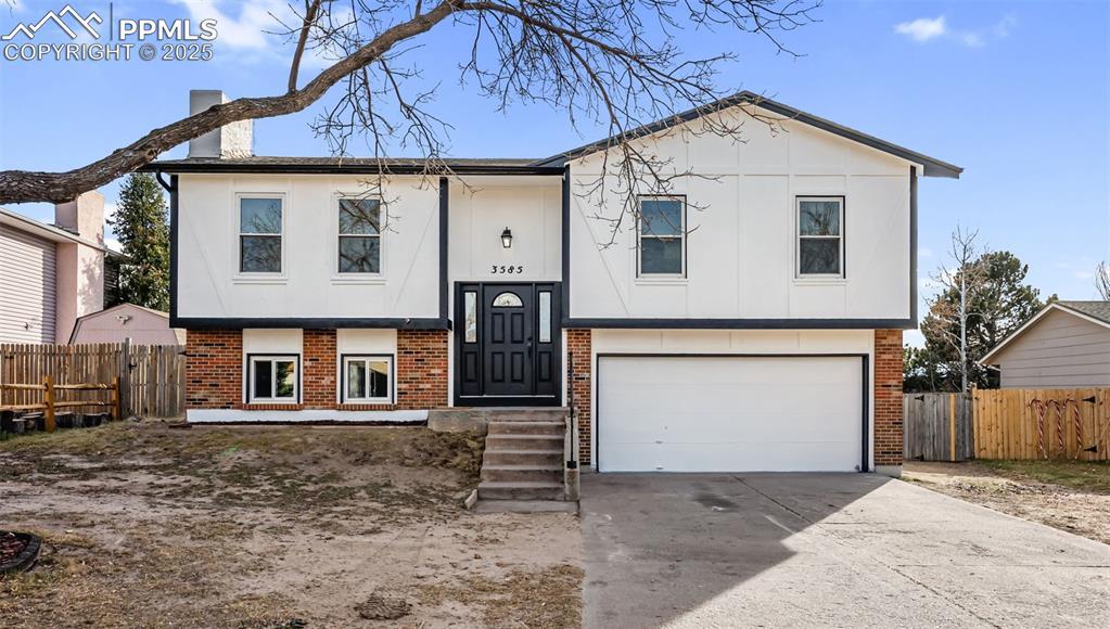 3585 Rocky Knoll Dr., Colorado Springs, CO 80920