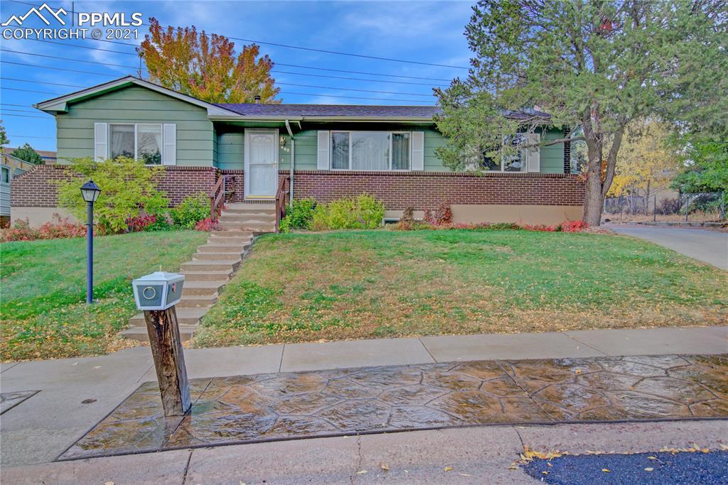 408 Elmwood Dr., Colorado Springs, CO 80918