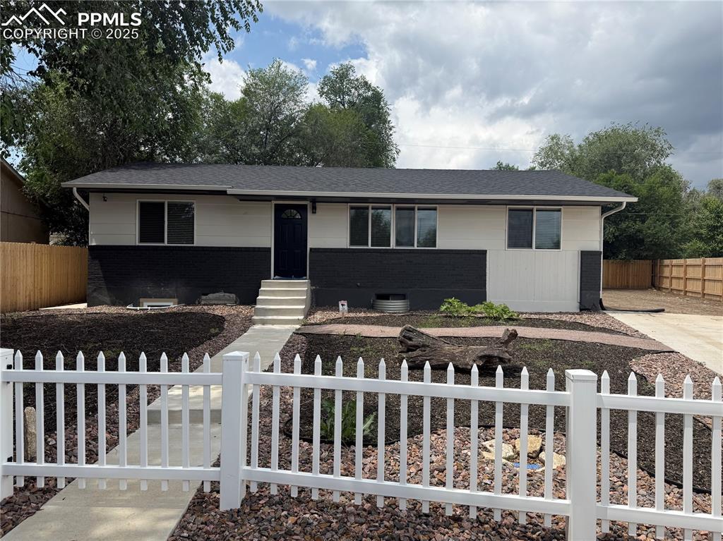 1402 Chadwick Dr., Colorado Springs, CO 80906
