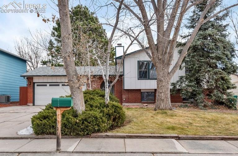 1909 Summernight Ter., Colorado Springs, CO 80909