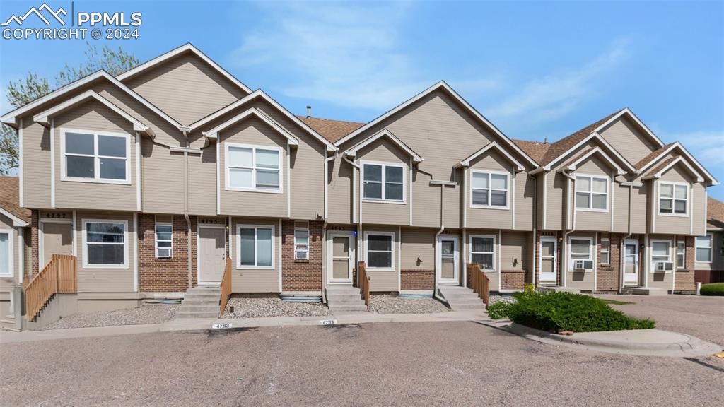 4793 Live Oak Dr., Colorado Springs, CO 80916