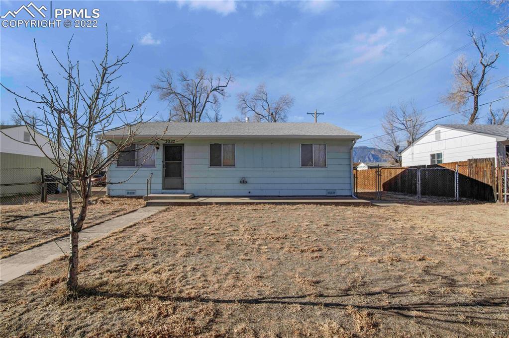 2222 Ivanhoe Dr., Colorado Springs, CO 80911