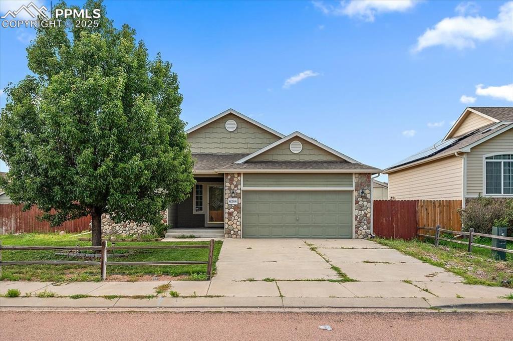 6388 Roundup Butte St., Colorado Springs, CO 80925