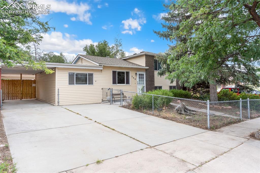 249 S Murray Blvd., Colorado Springs, CO 80916