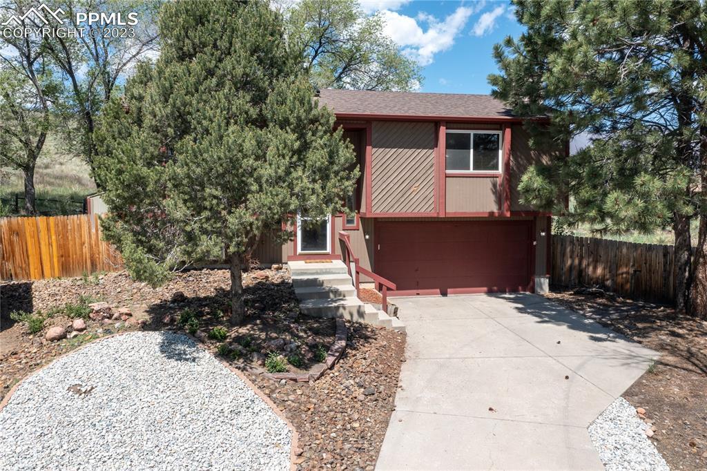 1390 Amstel Dr., Colorado Springs, CO 80907