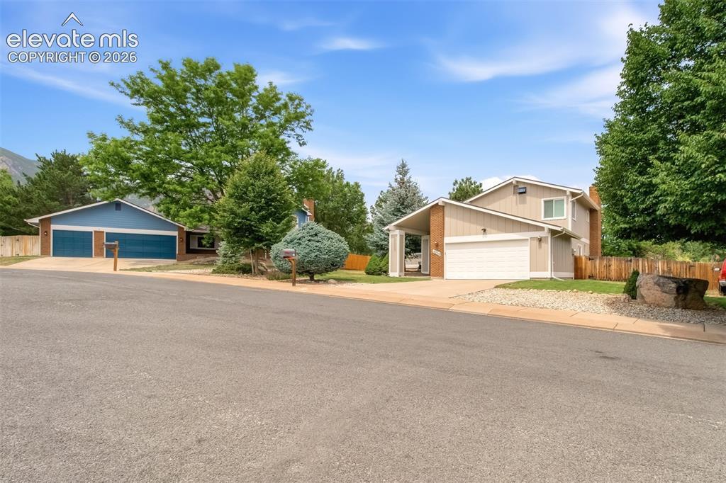 4230 Edinburgh Ct., Colorado Springs, CO 80906