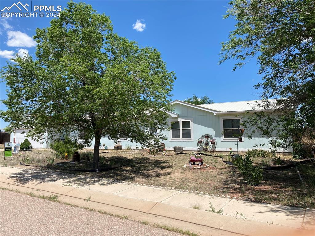 23730 Fleet St., Colorado Springs, CO 80928