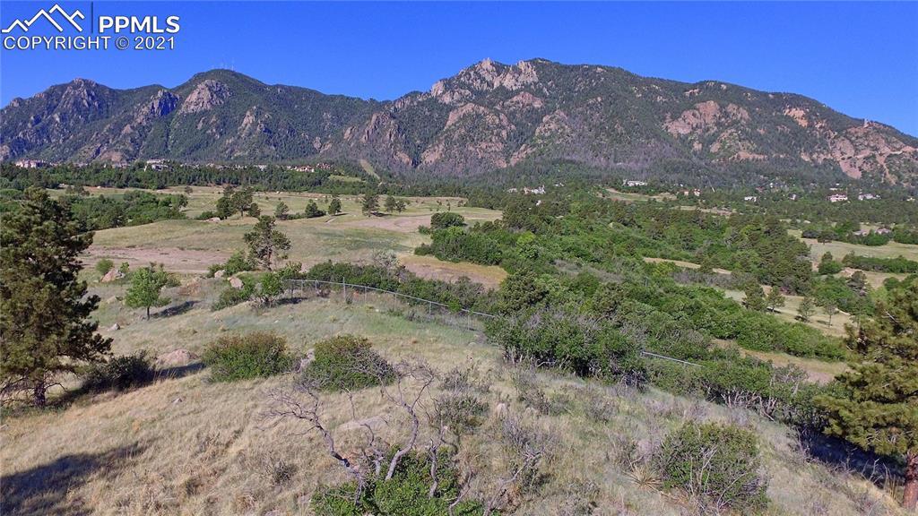 395 Oakhurst Ln., Colorado Springs, CO 80906