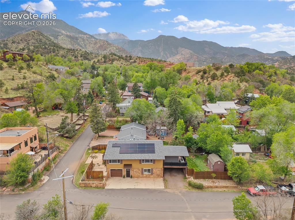 208 Oak Pl., Manitou Springs, CO 80829